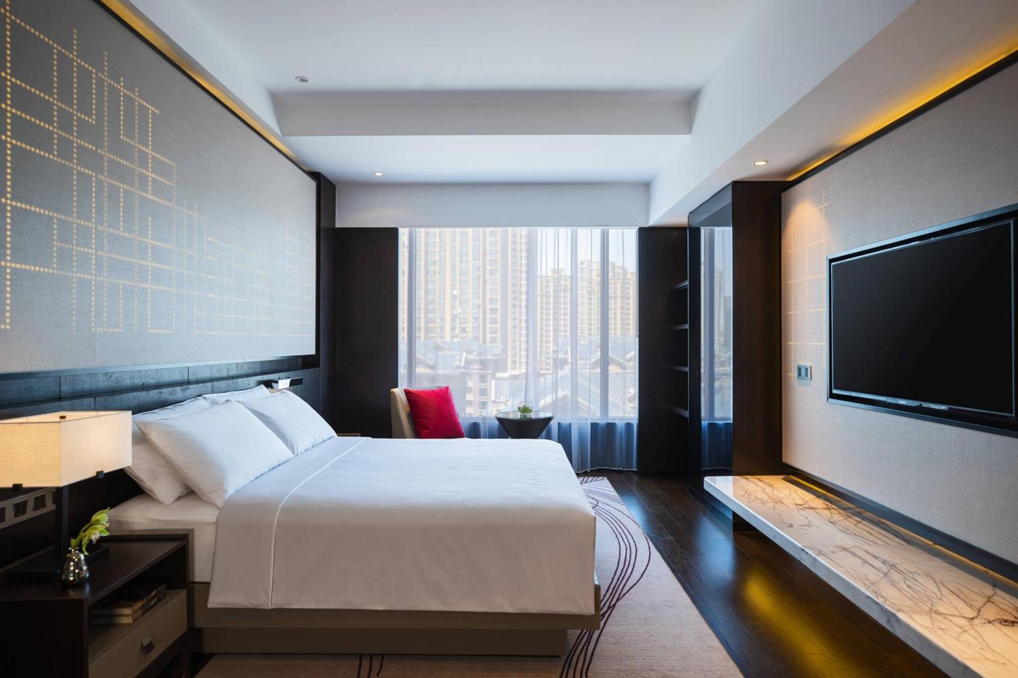 Renaissance Shenyang West Hotel Экстерьер фото