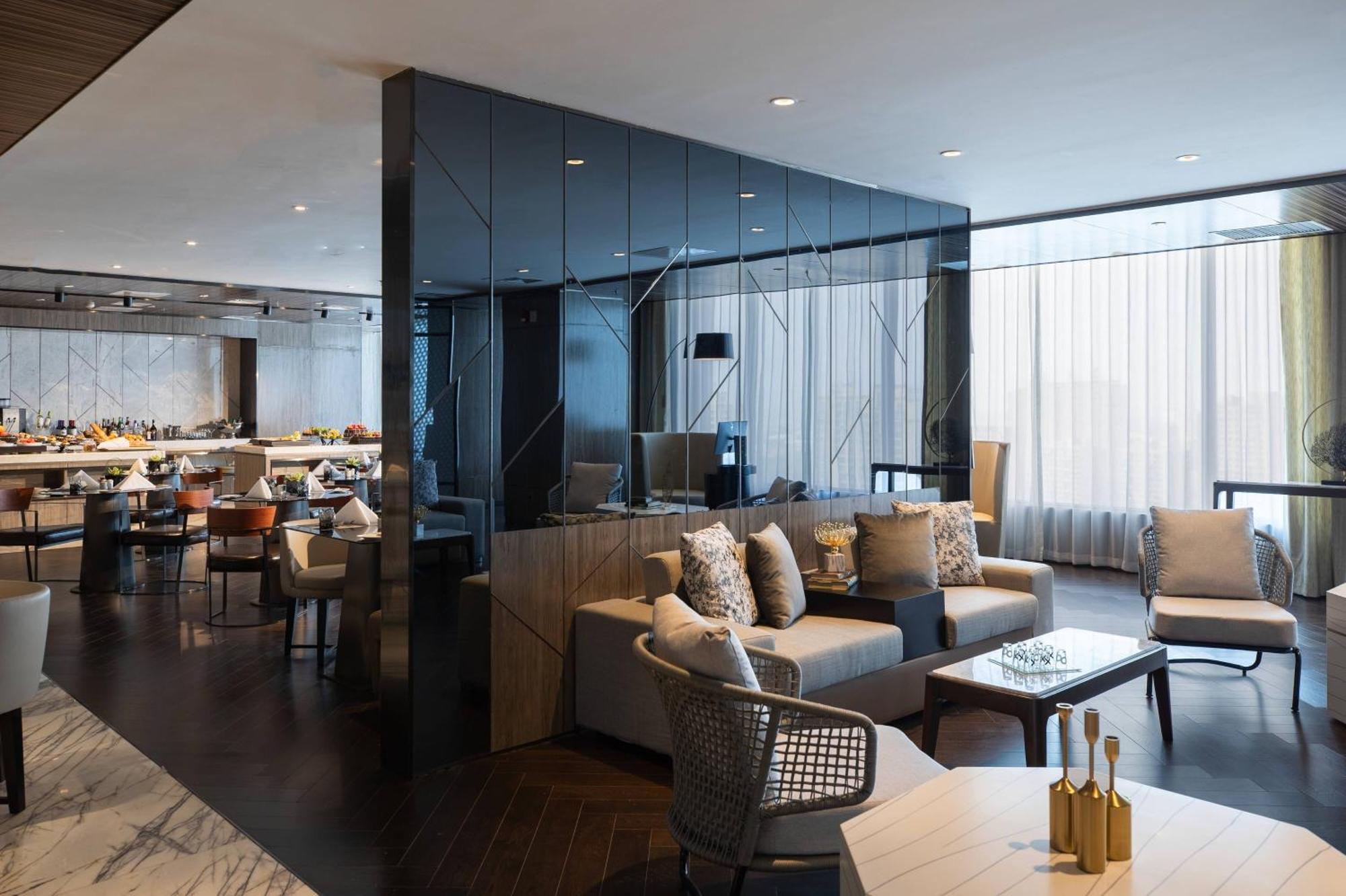 Renaissance Shenyang West Hotel Экстерьер фото